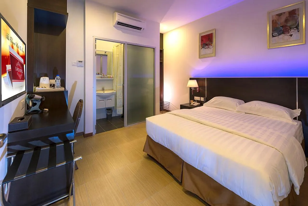 **  بوكيت ميرتاجام E-Red Hotel Bandar Perda ماليزيا